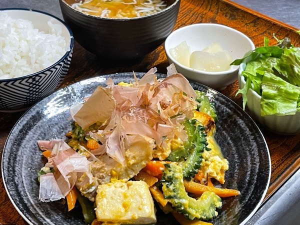ゴーヤーちゃんぷるー定食