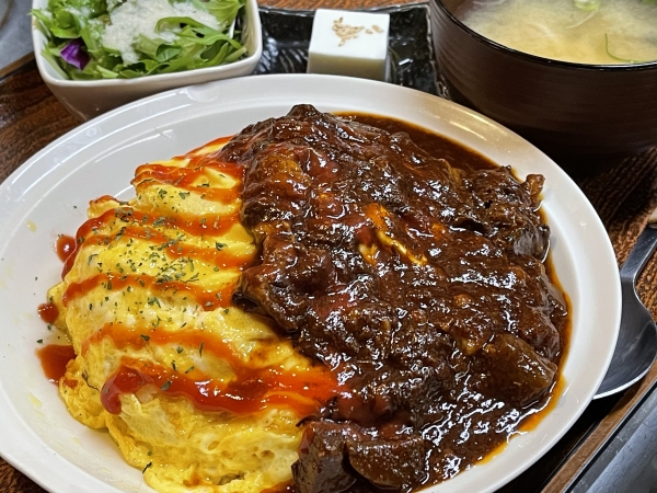 オムどてハヤシライス定食