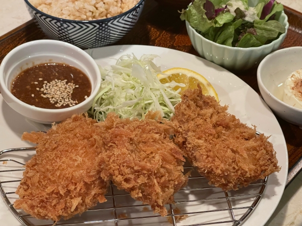 豚のヒレかつ定食